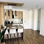 Mountain Shine - Apartment, And Parking Apartment Zakopane