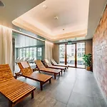 Mountain Shine - Apartment, And Parking *