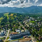 Mountain Shine - Apartment, And Parking