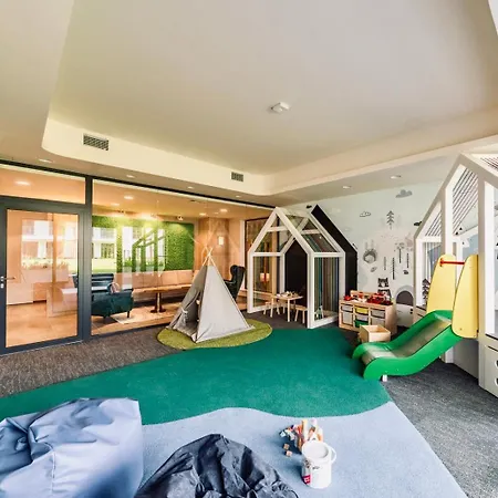 Mountain Shine - Apartment, And Parking Apartamento