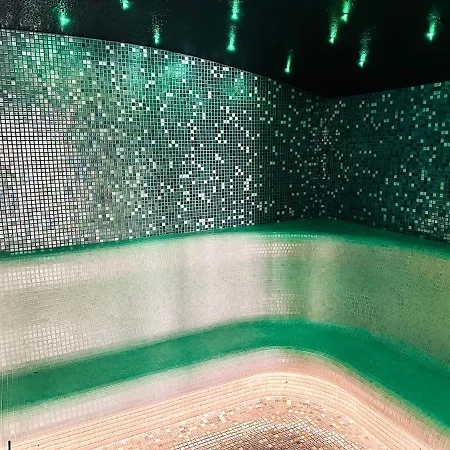 Mountain Shine - Apartment, And Parking Апартаменты