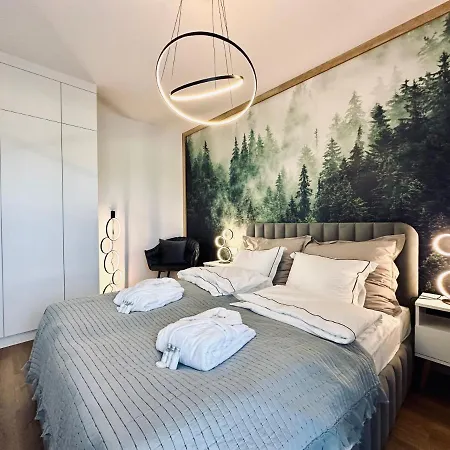 Mountain Shine - Apartment, And Parking Апартаменты *