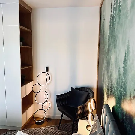 Mountain Shine - Apartment, And Parking Апартаменты