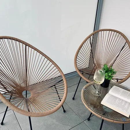 Mountain Shine - Apartment, And Parking 公寓 *