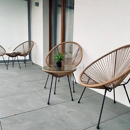 Mountain Shine - Apartment, And Parking